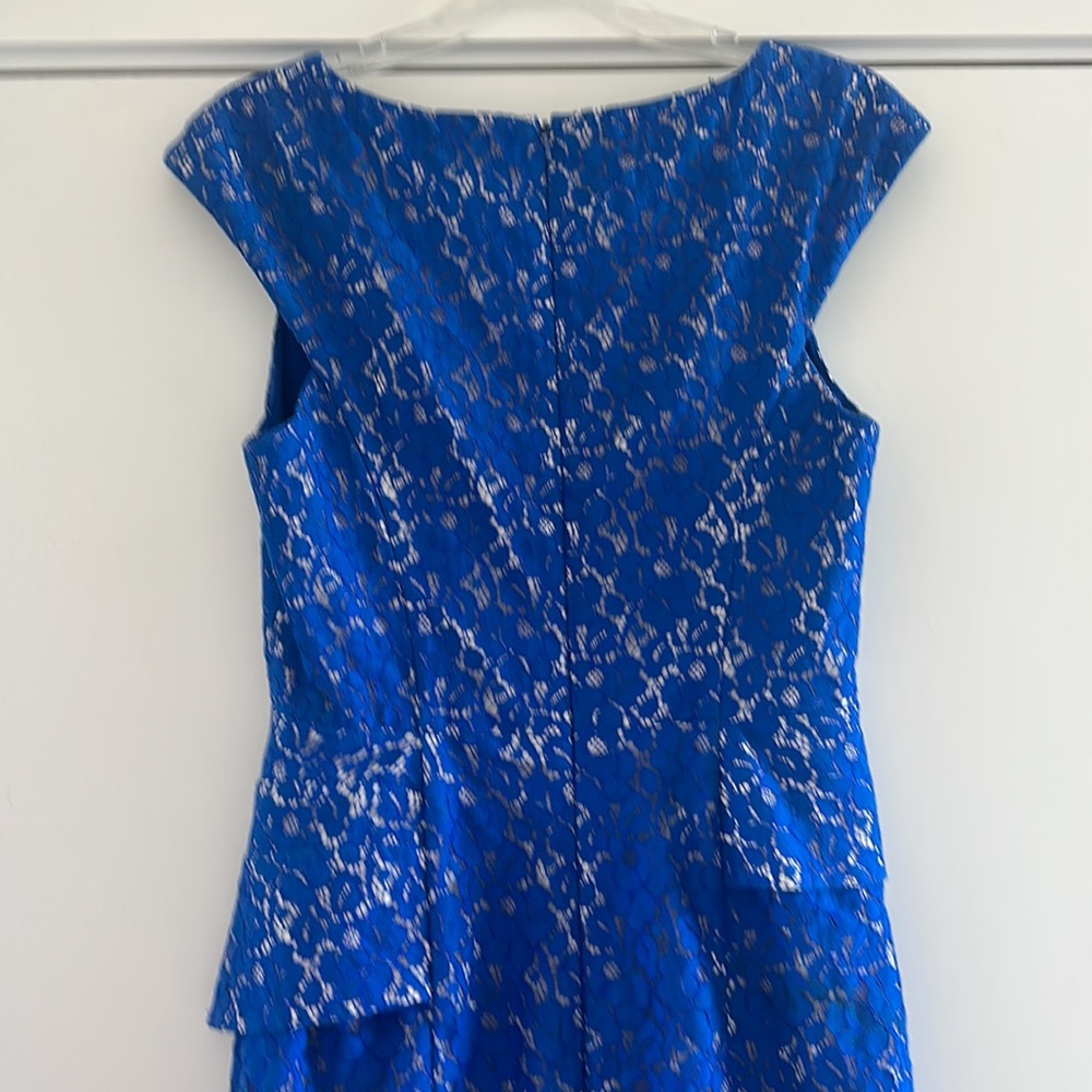 EUC Blue lace cocktail dress - Picture 7 of 7